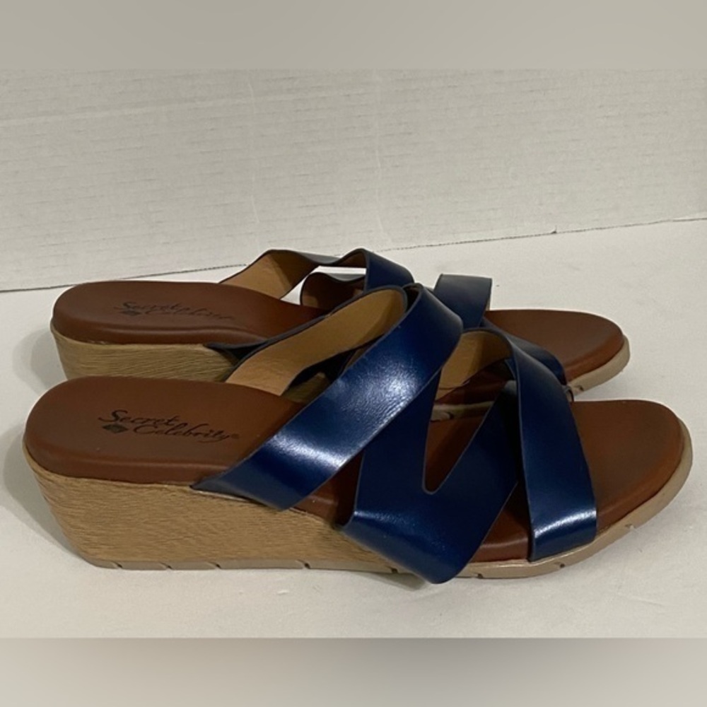 Secret Celebrity Sandals Size 10